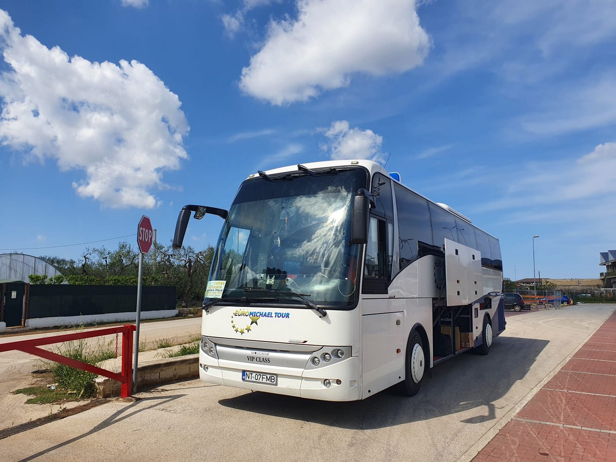 transport persoane si colete